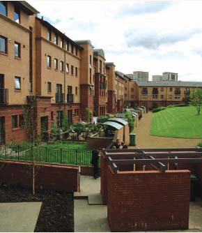 The interior of the street block at Errol Street The space is inaccessible to non-residents, creating a clear distinction between the public and semi-private realms