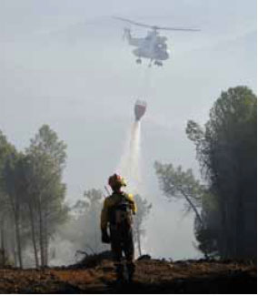 Photo B9.5 A water drop using a bambi bucket