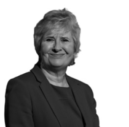 Roseanna Cunningham MSP Cabinet Secretary for Environment, Climate Change and Land Reform Roseanna Cunningham MSP Cabinet Secretary for Environment, Climate Change and Land Reform