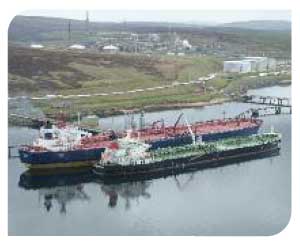 Ship-to-ship oil transfer at Sullom Voe