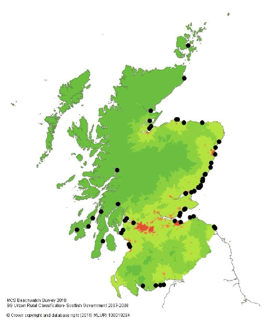 Figure 9‑3 Distribution of the MCS Beachwatch 2010 cleans across Scotland (data courtesy of MCS), against population distribution (urban areas, red; small towns, light green; remote, dark green)