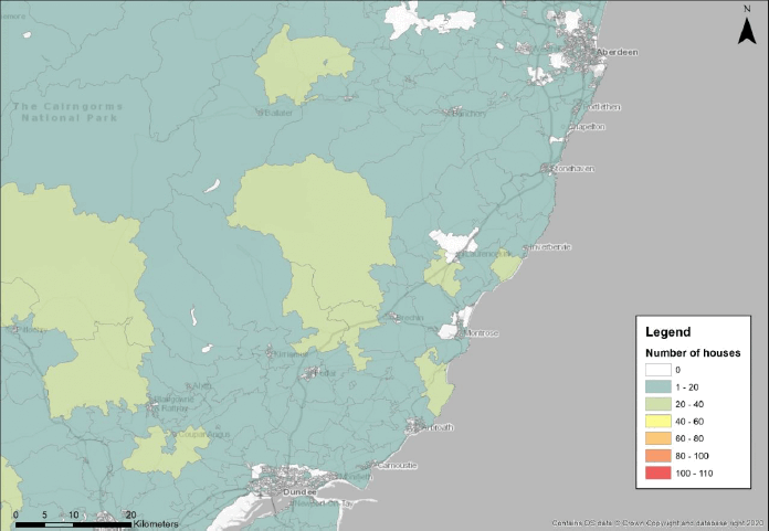 Number of houses with solid fuel as main fuel type (top) and secondary fuel type (bottom) by Low Super Output Area on the east coast of Scotland, including Aberdeen and Dundee