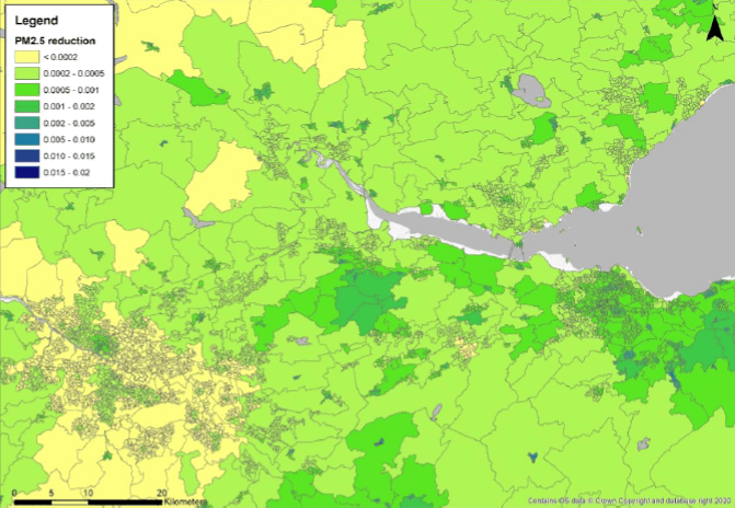 Scotland central belt reductions in particulate matter 2.5 in microgrammes per cubic metre for option 2 (top) and option 3 (bottom) by Low Super Output Area.
